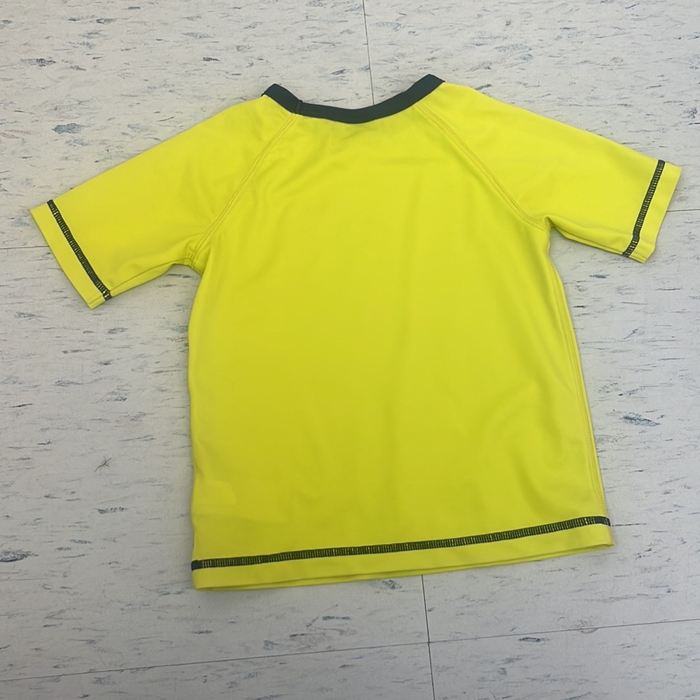 OLD NAVY RASH GUARD - Picture 3 of 3